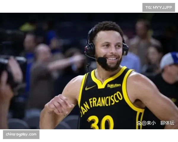 关键时刻镜头:斯蒂芬·库里利用“电梯门”战术命中扳平三分 关键时刻镜头:斯蒂芬·库里利用“电梯门”战术命中扳平三分